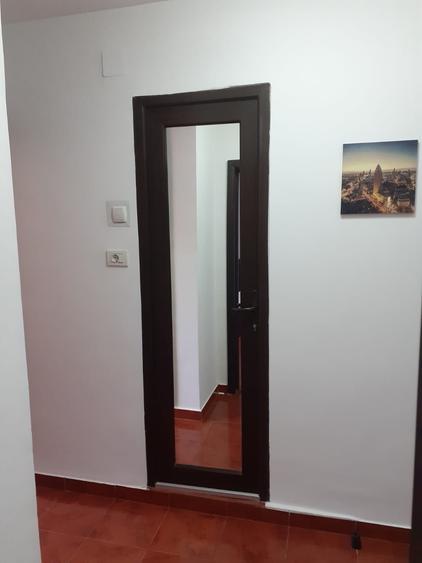 Garsonieră decomandată în 13 Septembrie