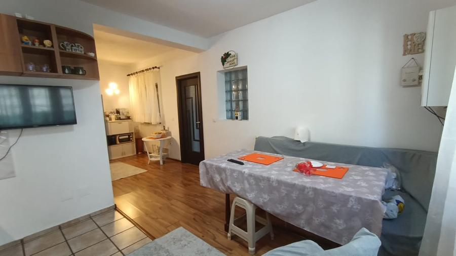 Casă individuală cu 5 camere cu Canalizare în Exterior Nord