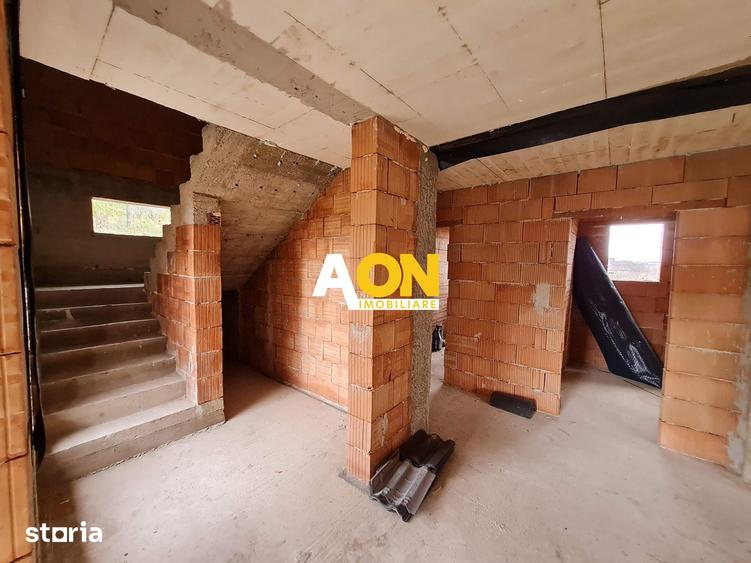 Casă cu 4 camere cu Teren 386 Mp în Micești