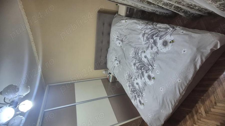 Apartament cu 3 camere decomandat în Sânmartin