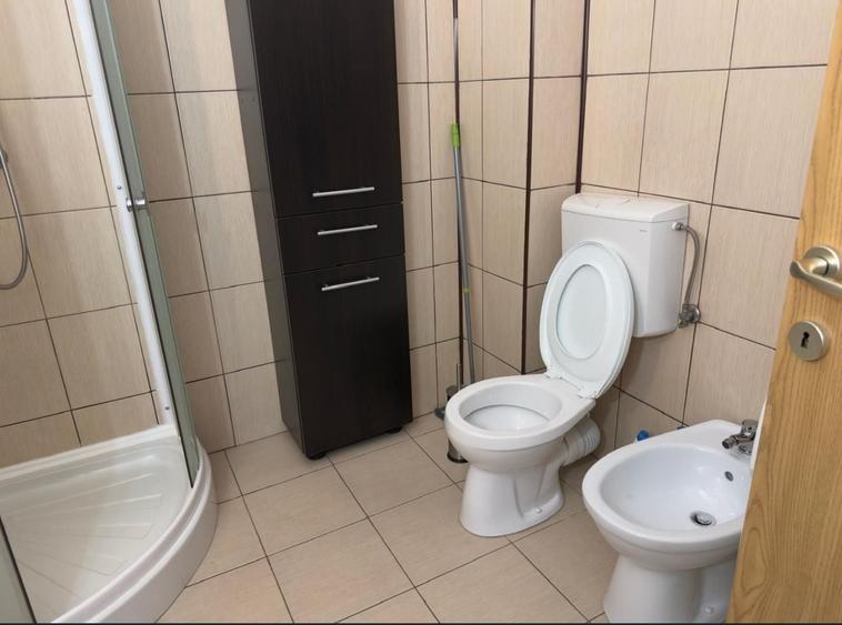 Apartament cu 2 camere decomandat în Trivale