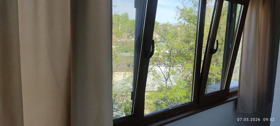 Apartament cu 2 camere decomandat, mobilat în Piața Centrală