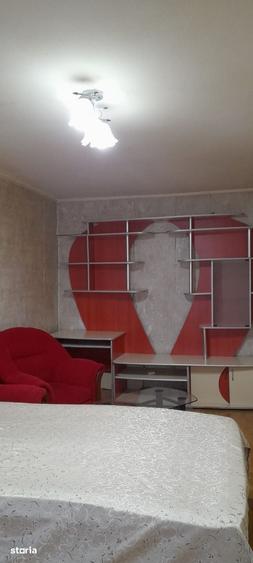 Apartament cu 2 camere decomandat în Podu Roș