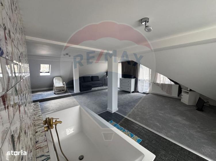 Casă cu 4 camere cu Teren 7661 Mp în Cheia