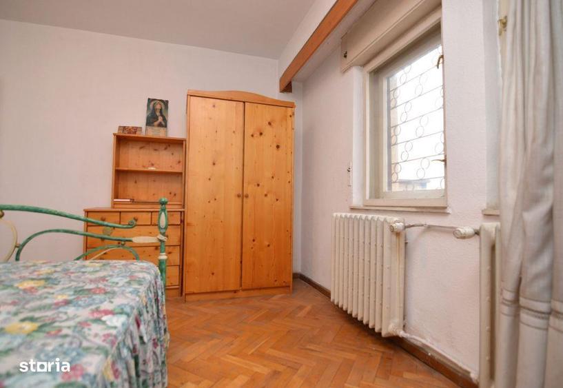Apartament cu 4 camere decomandat în Unirii