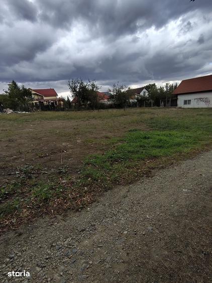 Teren de 450 mp, în Sadu