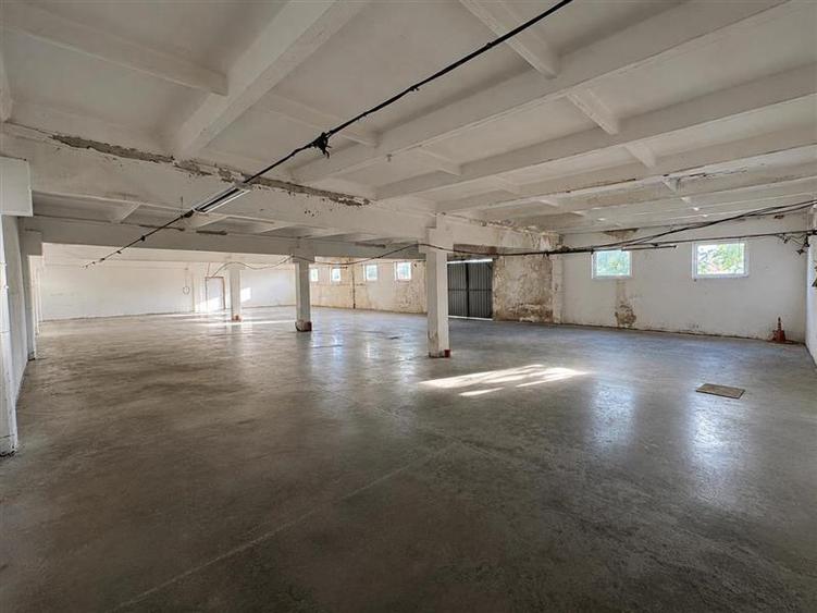 Spațiu comercial, de 300 mp, în Dâmbul Rotund