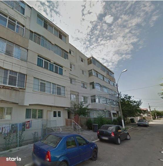 Apartament cu 2 camere decomandat în Periferie