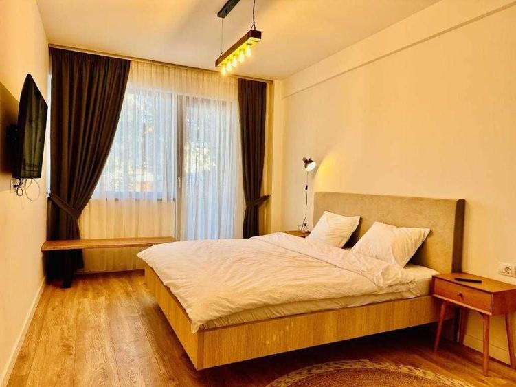 Apartament cu 2 camere decomandat în Poiana Brașov