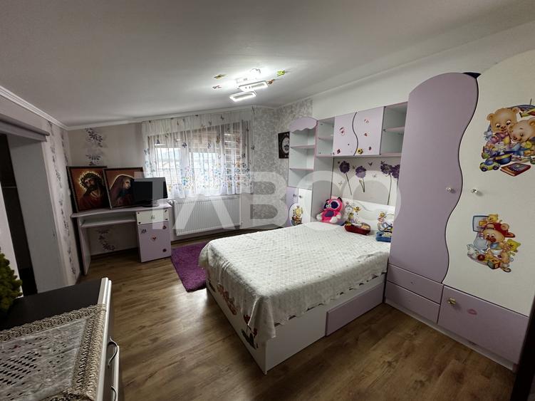 Duplex cu 5 camere cu Canalizare în Arhitecților - Calea Cisnădiei