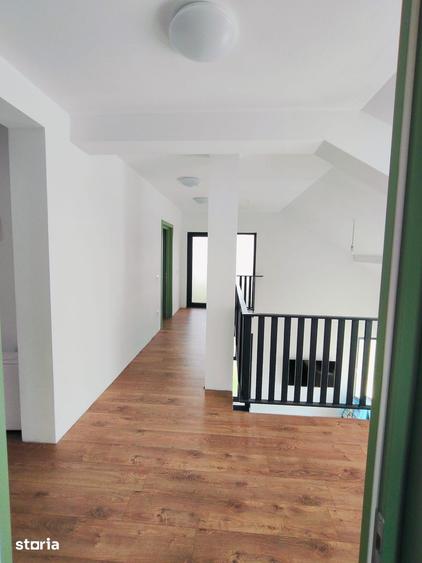 Casă cu 5 camere cu Teren 1000 Mp în Central