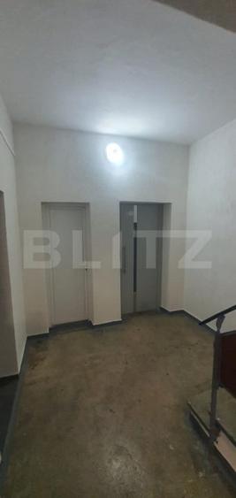 Apartament cu 2 camere decomandat în Vest