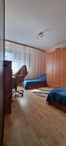 Apartament cu 2 camere decomandat în Micro 20