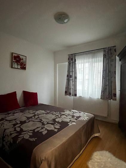 Apartament cu 3 camere decomandat în Micro 15