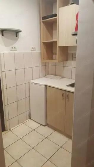 Garsonieră decomandată în Băneasa