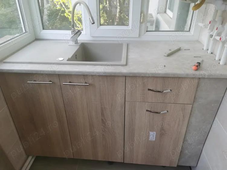 Apartament cu 3 camere decomandat în Central