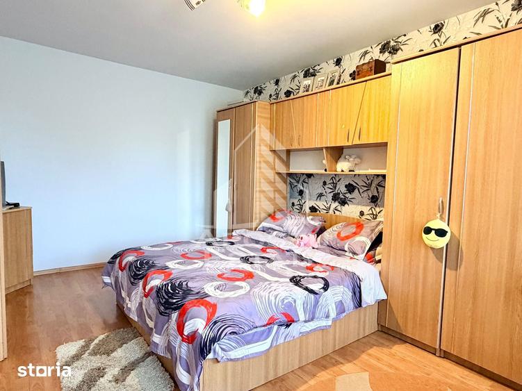 Casă cu 5 camere cu Teren 2890 Mp în Fratelia