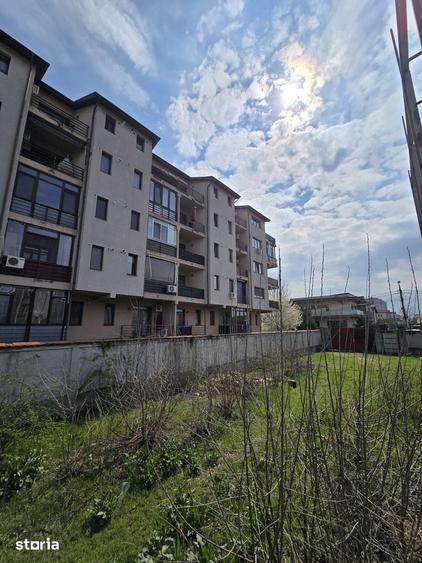 Teren de 5000 mp, în Drumul Taberei