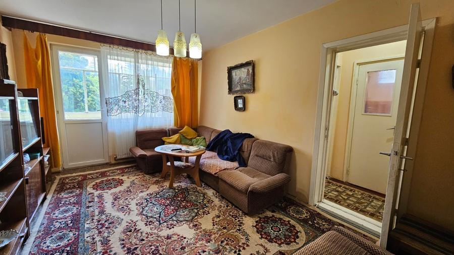 Apartament 2 camere Astra -planete,etajul 1,circular,85000 Euro - 1