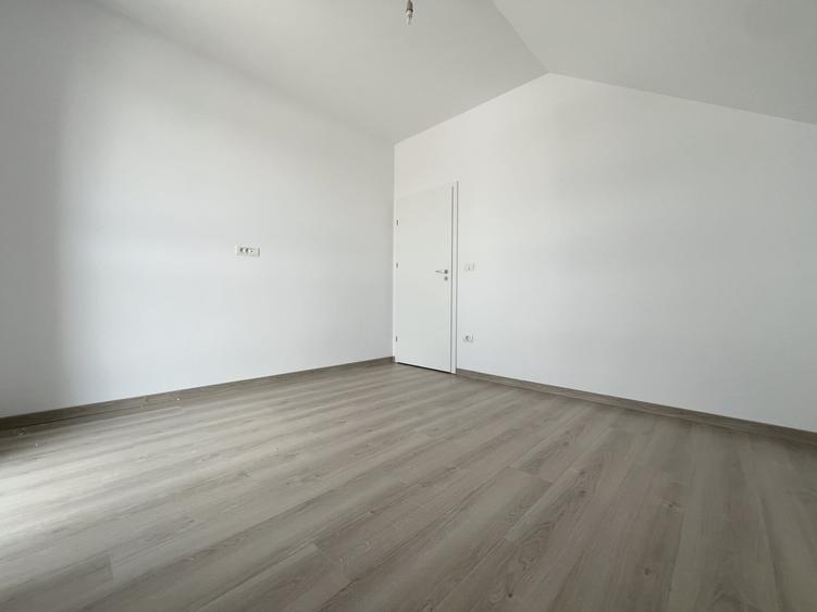 Apartament cu 2 camere decomandat în Freidorf
