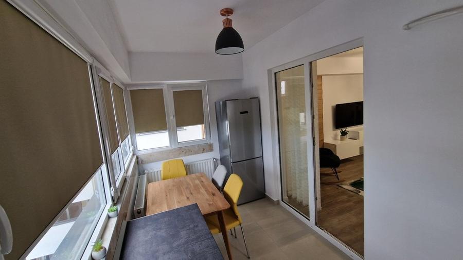 Apartament cu 2 camere decomandat, mobilat în Viilor