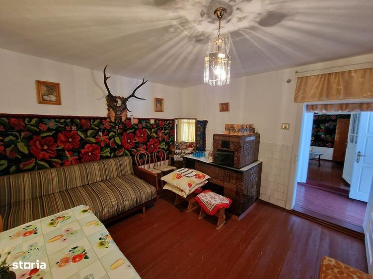 Casă cu 4 camere cu Teren 2676 Mp în Central