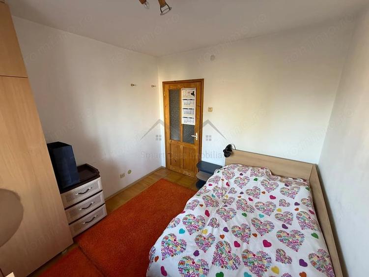 Apartament cu 3 camere decomandat în Filiași
