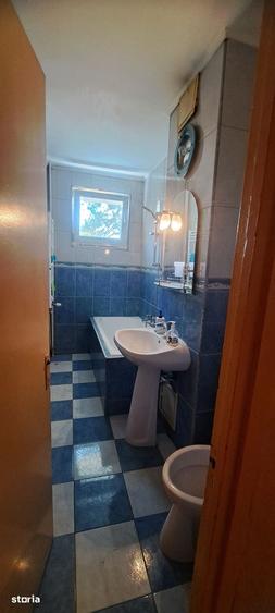 Apartament cu 4 camere decomandat în Ozana