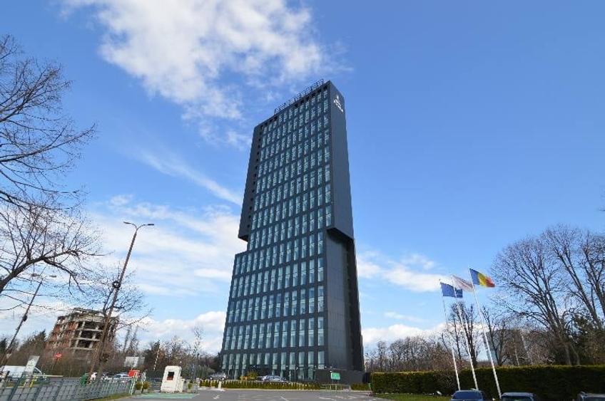 Birou, de 728 mp, în P-ta Presei Libere