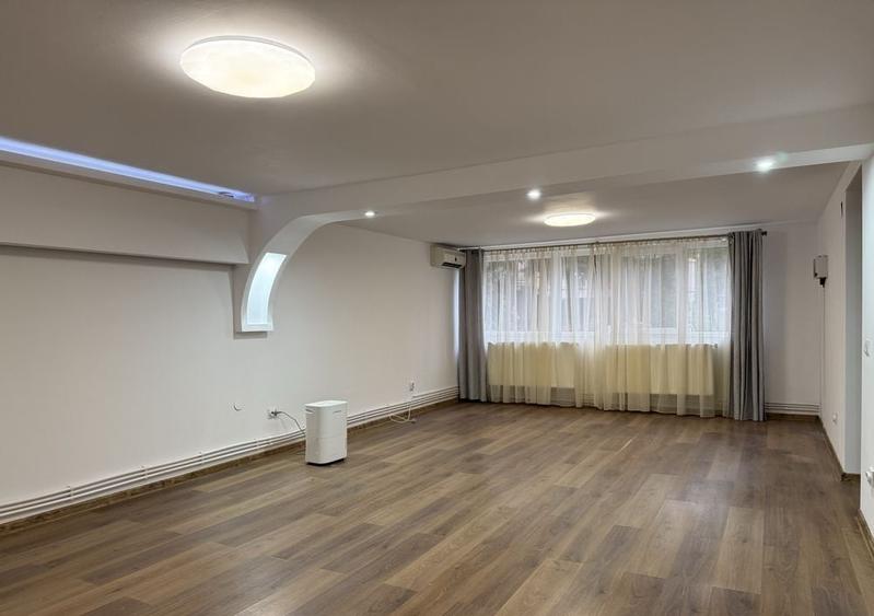 Spatiu birouri 60 mp - Intrare separata - Nicolina - Zona de case - Ideal firme - 1