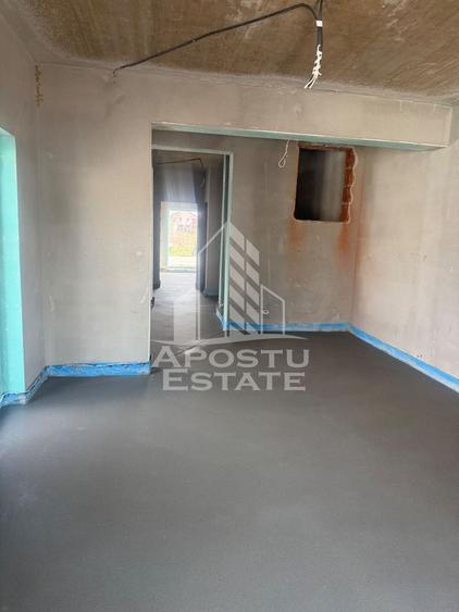 Duplex cu 4 camere cu Canalizare în Ghiroda