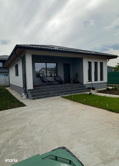 Casă cu 3 camere cu Teren 350 Mp în Berceni