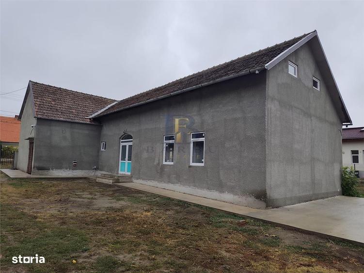 Casă cu 4 camere în Pișchia