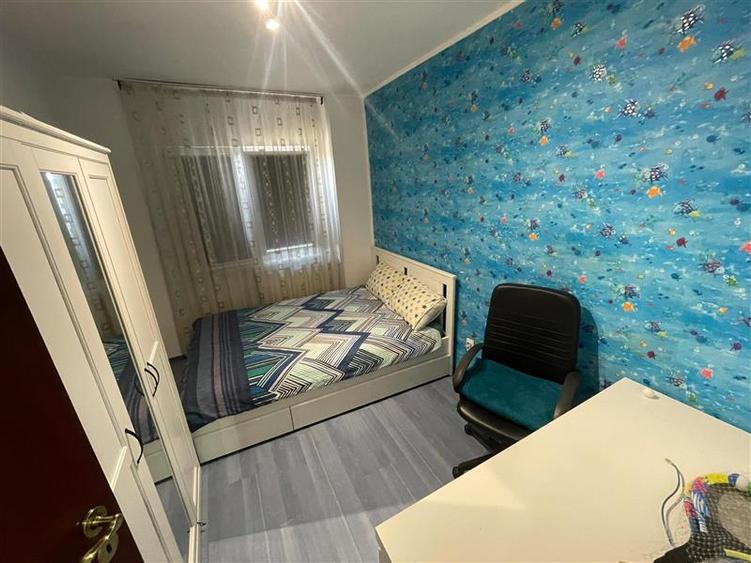 Apartament cu 3 camere decomandat în Rahova