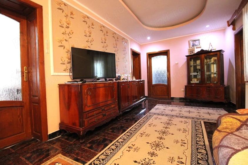 Casă cu Teren 600 Mp în Crișan