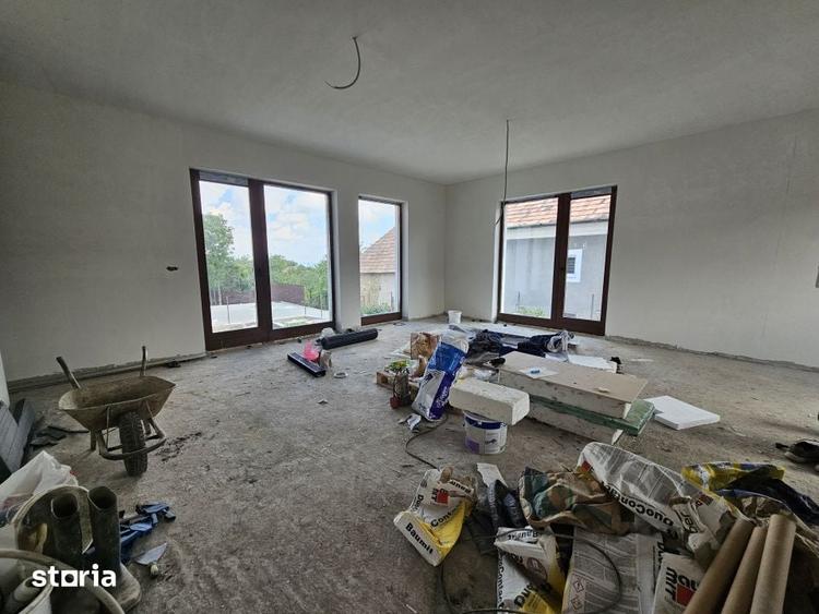 Casă cu 4 camere cu Teren 500 Mp în Feleacu