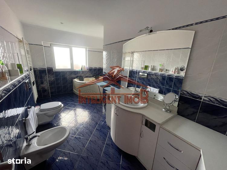 Apartament cu 4 camere decomandat în Făgăraș
