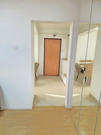 Apartament cu 3 camere decomandat în Dorobanți