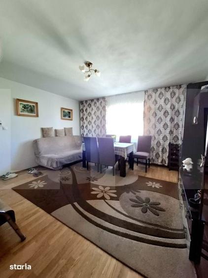 Apartament cu 3 camere semidecomandat în Central