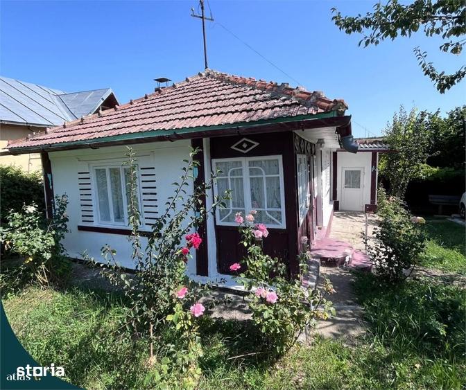Casă cu 2 camere cu Teren 1248 Mp în Bârnova