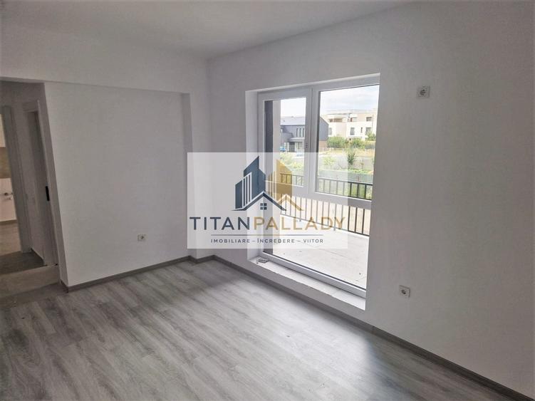 Garsonieră decomandată în Titan