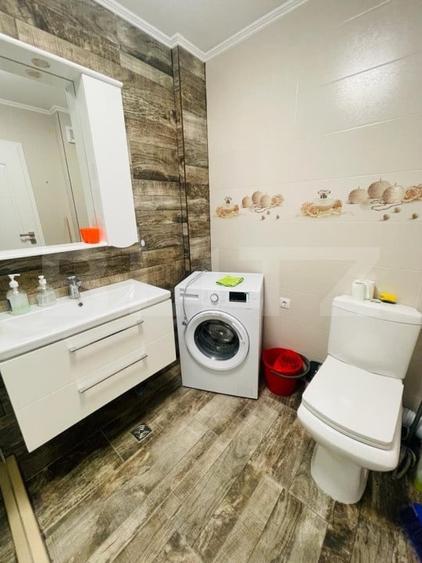Apartament cu 2 camere semidecomandat, mobilat în Florești