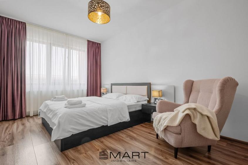 Apartament cu 4 camere decomandat în Tractorul