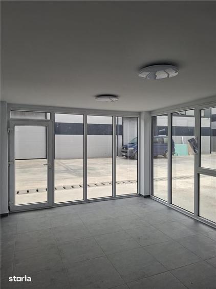 Spațiu comercial, de 300 mp, în Ștefăneștii de Jos