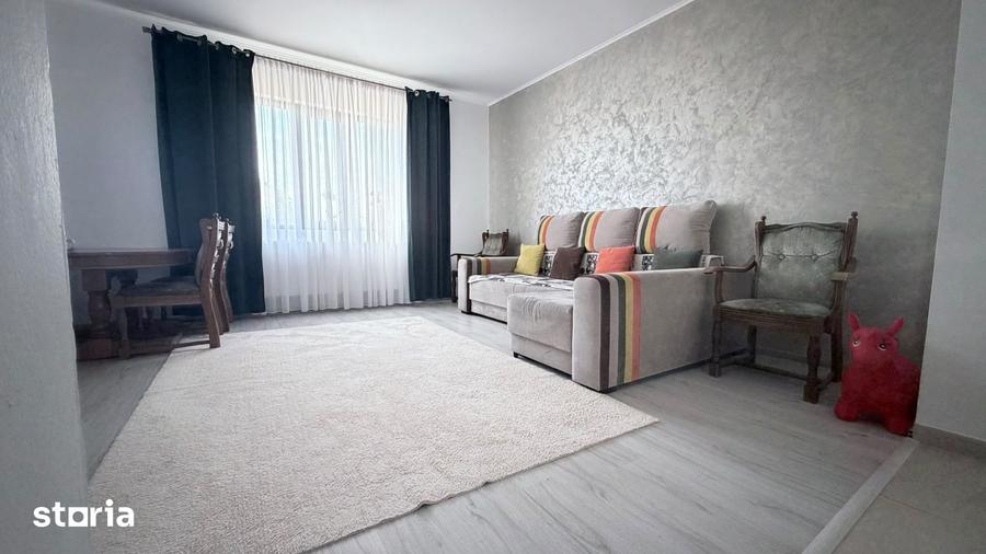 Casă cu 3 camere cu Teren 430 Mp în Domnești