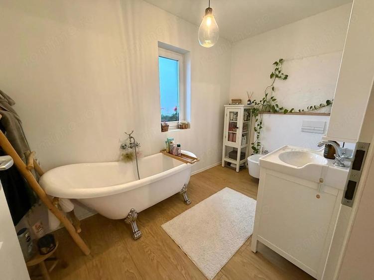 Casă cu 4 camere cu Teren 250 Mp în Giroc