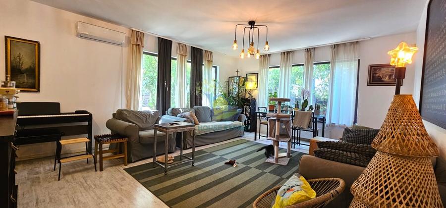 Casă individuală cu 6 camere cu Teren 700 Mp în Corbeanca