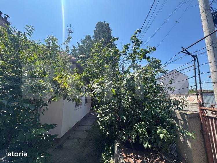 Casă cu 4 camere în Central