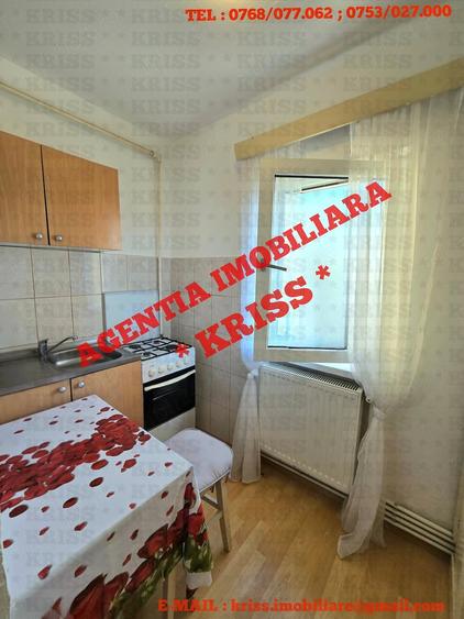 Garsonieră decomandată în Exercițiu