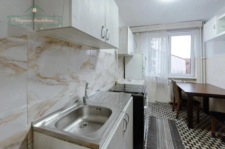 Apartament cu 2 camere semidecomandat, mobilat în Podgoria